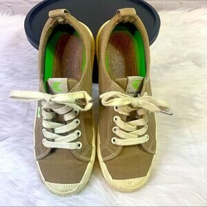 Cariuma Sustainable Tan Brown Canvas Rubber Sneakers Size 6.5